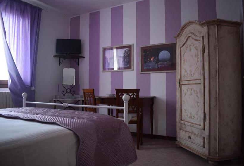 مبيت وإفطار A Casa Di Laura