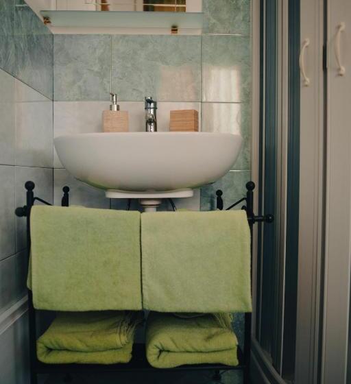 住宿加早餐  Affittacamere Simotta