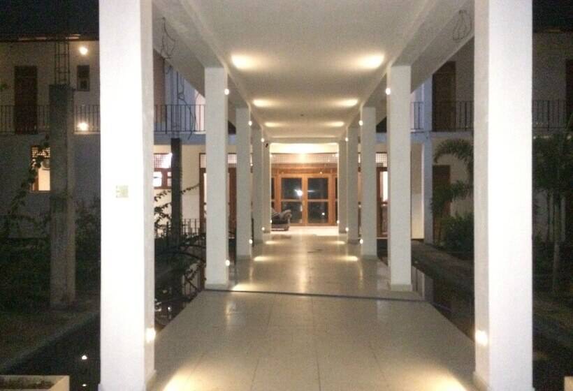 Отель Bundala Park View