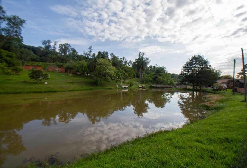 Отель Estância Canaã Atibaia