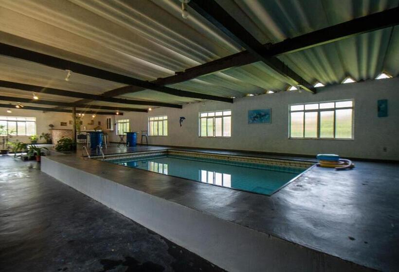 Отель Estância Canaã Atibaia