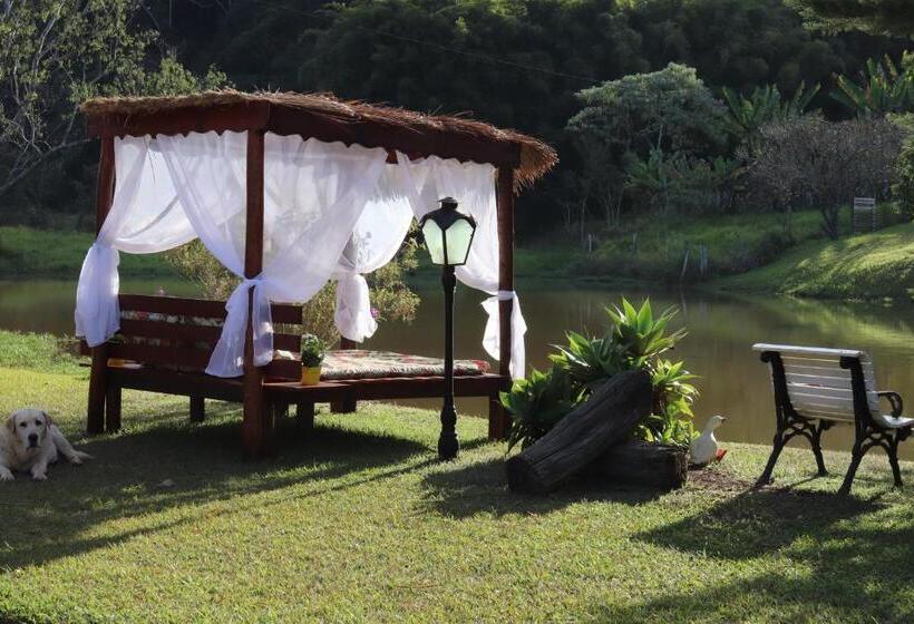 Отель Estância Canaã Atibaia