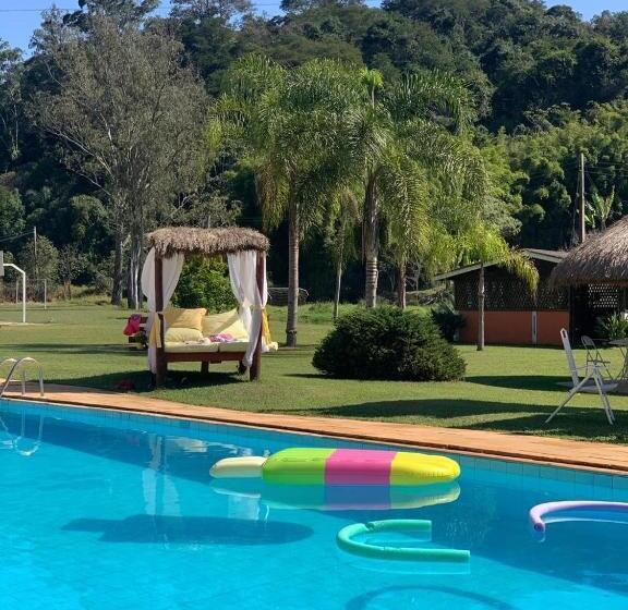 Отель Estância Canaã Atibaia