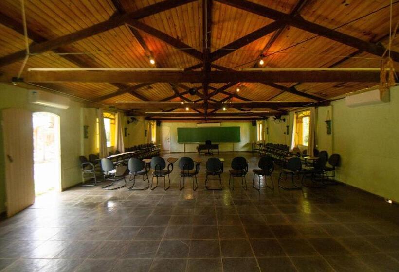 Отель Estância Canaã Atibaia