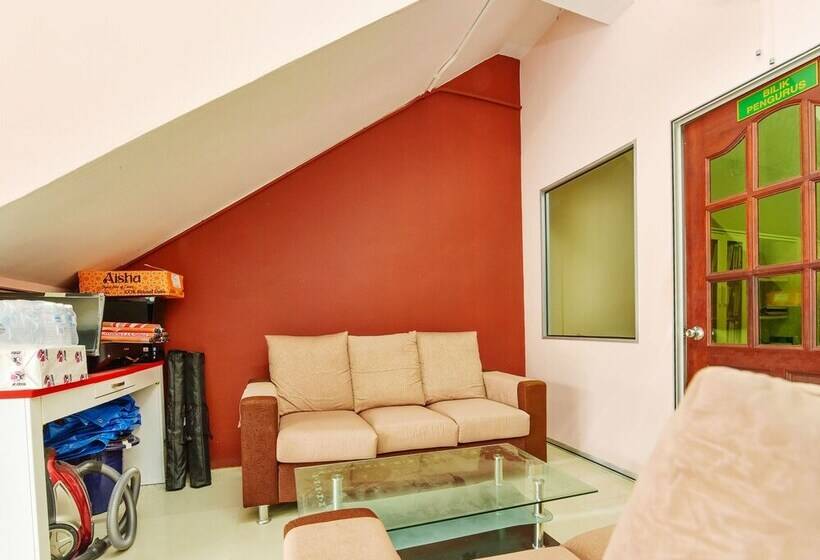 فندق Spot On 90163 Kpfb Roomstay 2   Hostel