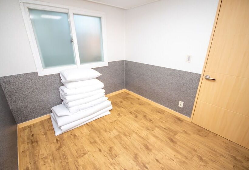 Hyundai Elliot Hotel And Resort