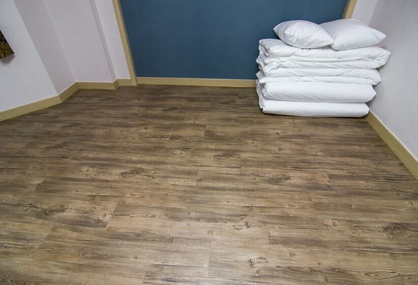 Hyundai Elliot Hotel And Resort