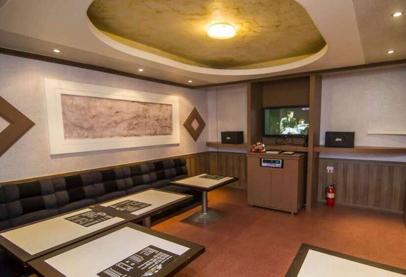 Hyundai Elliot Hotel And Resort