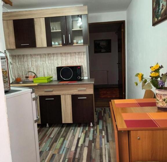 膳宿费 Amaraz Center