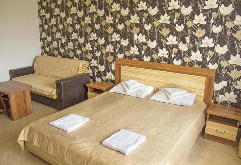 ペンション Complex Chayka Guest House