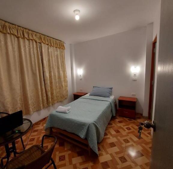 بنسيون El Capricho Paracas