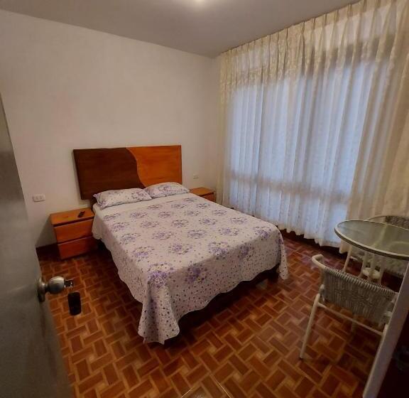 بنسيون El Capricho Paracas