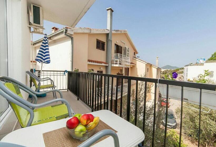 پانسیون Hana Accommodation