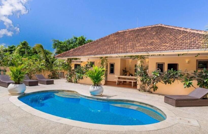 ペンション Indahwatu