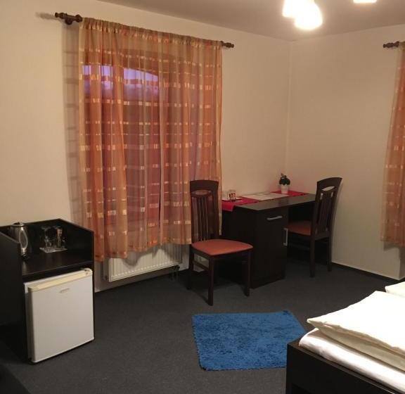 פנסיון Penzion A Pivnice Varna