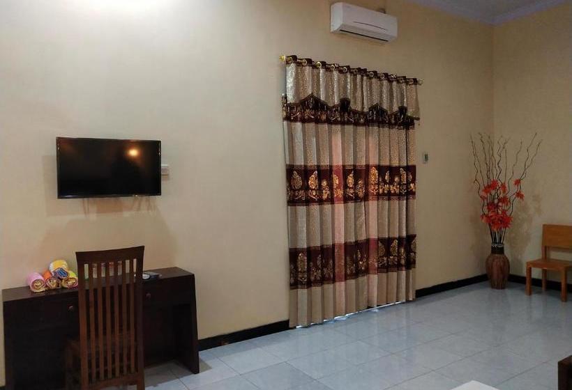 פנסיון Surya Guest House