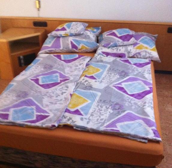 פנסיון Szilvió