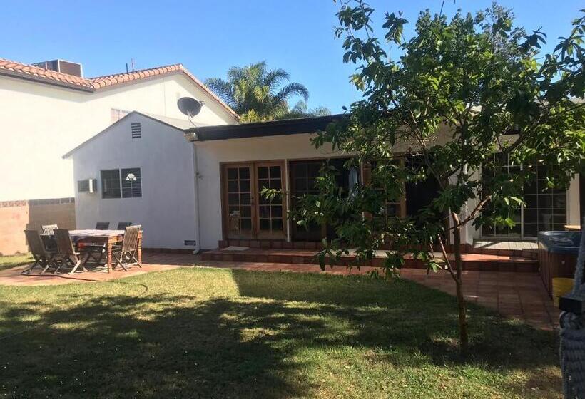 ペンション The Village