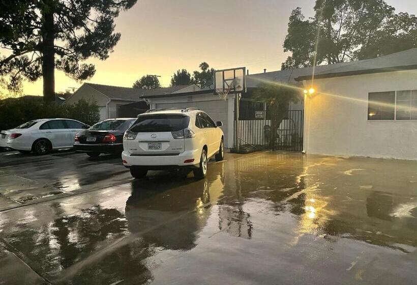 ペンション The Village