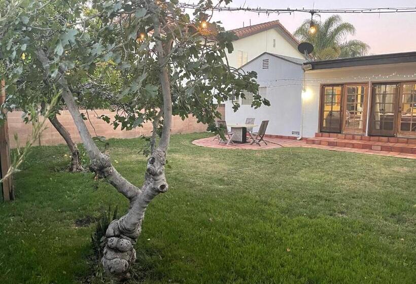 ペンション The Village