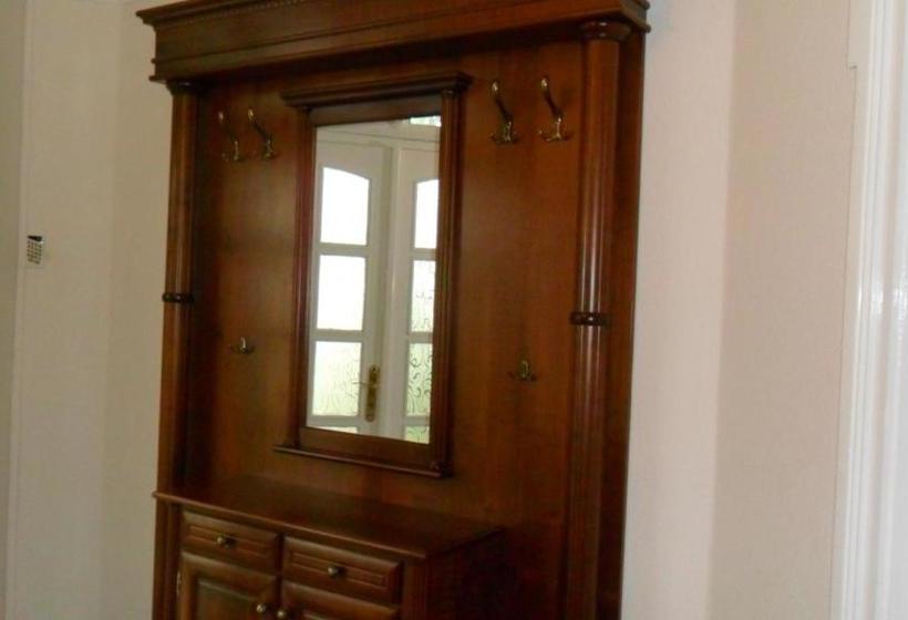 Пансион Villa Gárdéna Gárdony