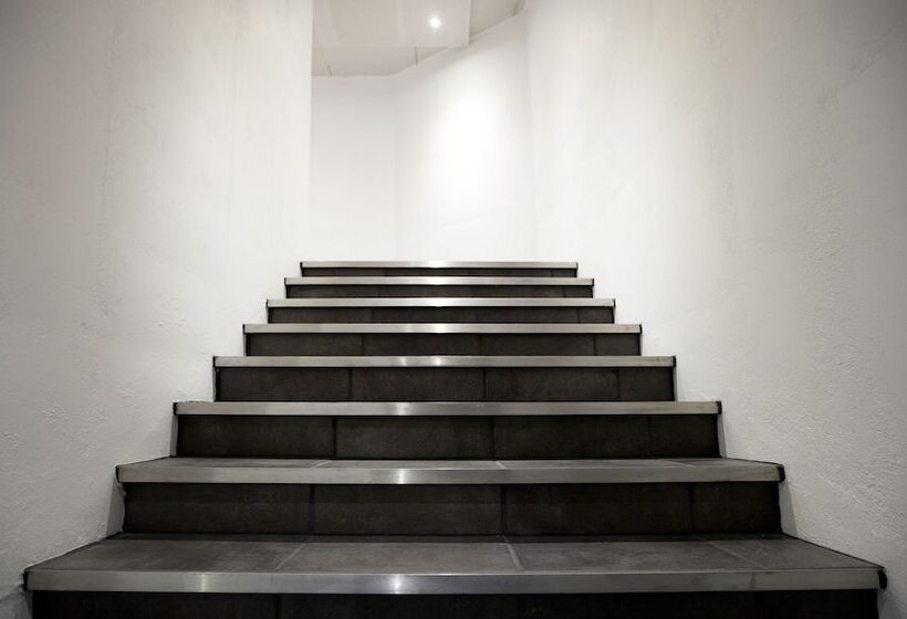 62n Hotel   City Center