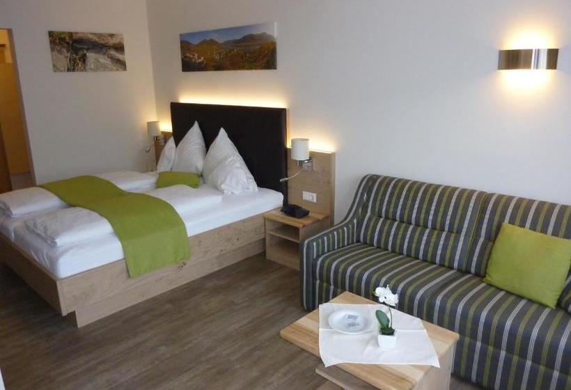 فندق صغير Gasthof Goldenes Schiff