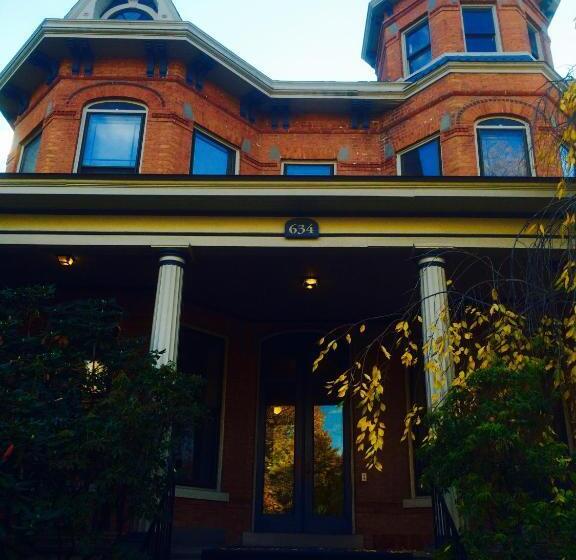 ユースホステル Washington Park Inn