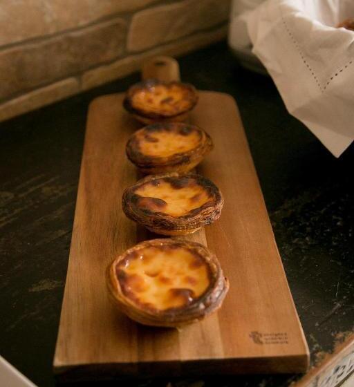 تختخواب و صبحانه The Globetrotter's Inn