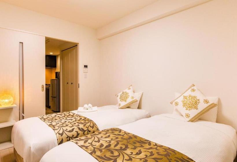 Mr.kinjo In Chatan Premier Home Ii