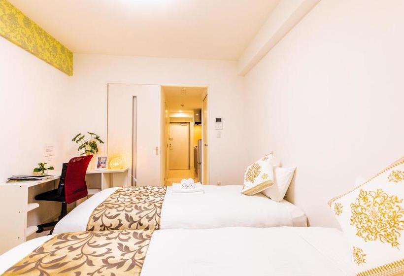 Mr.kinjo In Chatan Premier Home Ii