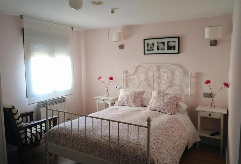 فندق صغير Alojamientos Palacete