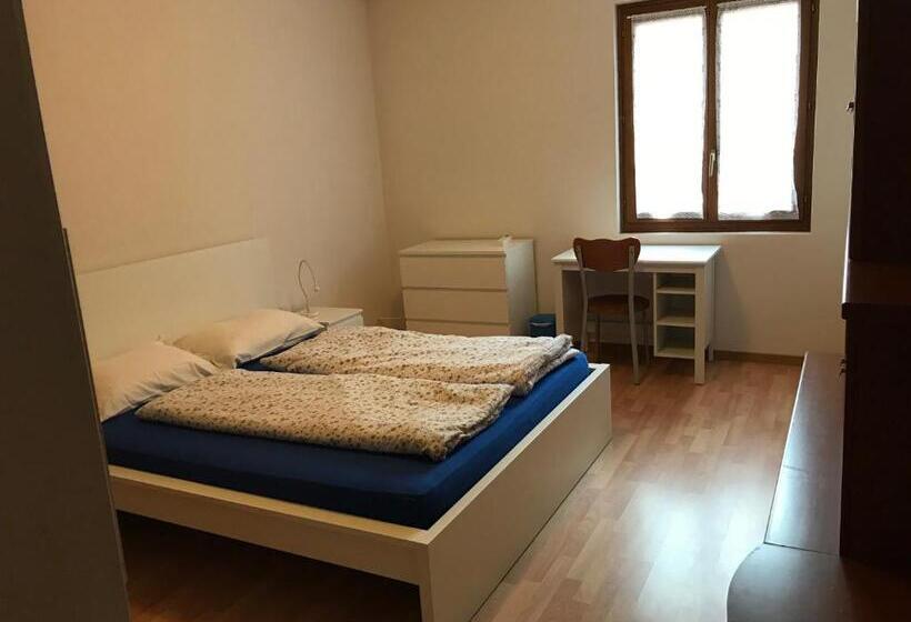 Общежитие Grotto Zendralli