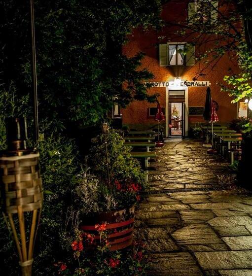 Общежитие Grotto Zendralli