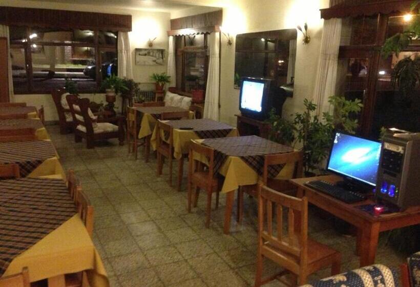 호스텔 Hosteria Laura