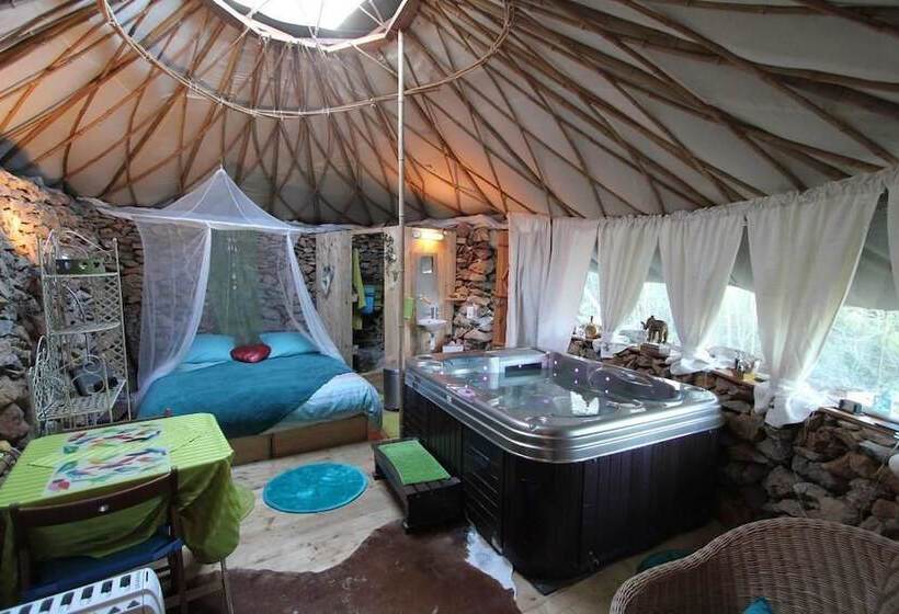 ベッドアンドブレックファースト Ecolodges En Provence