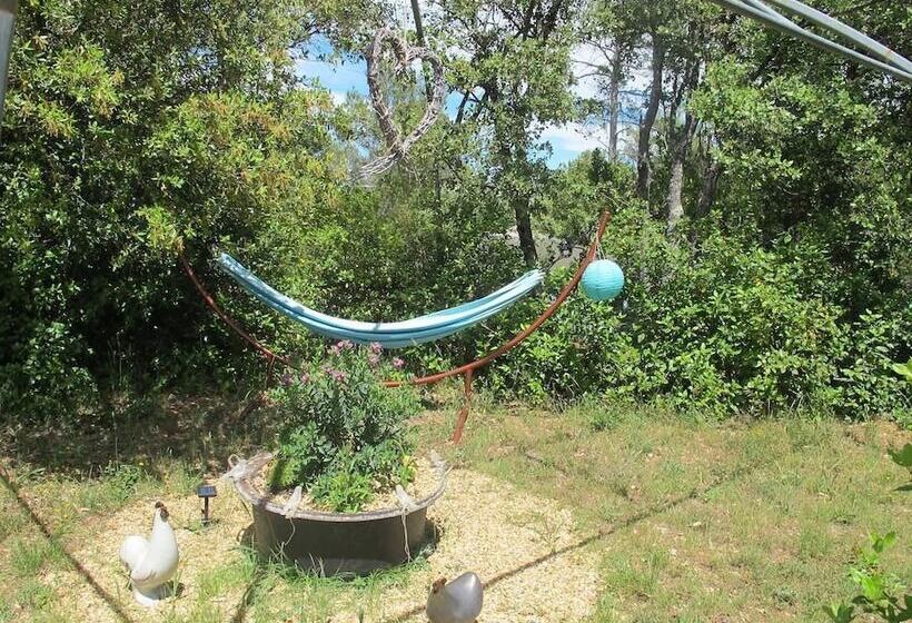 ベッドアンドブレックファースト Ecolodges En Provence