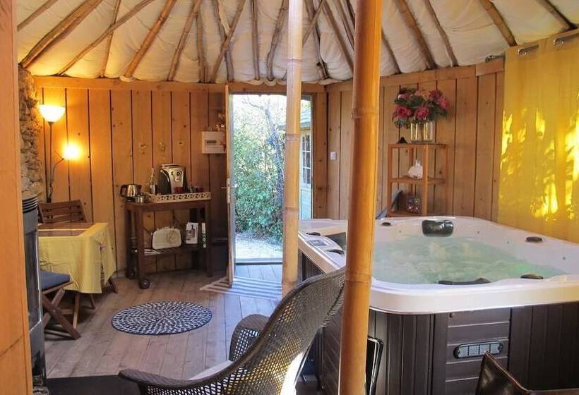 ベッドアンドブレックファースト Ecolodges En Provence