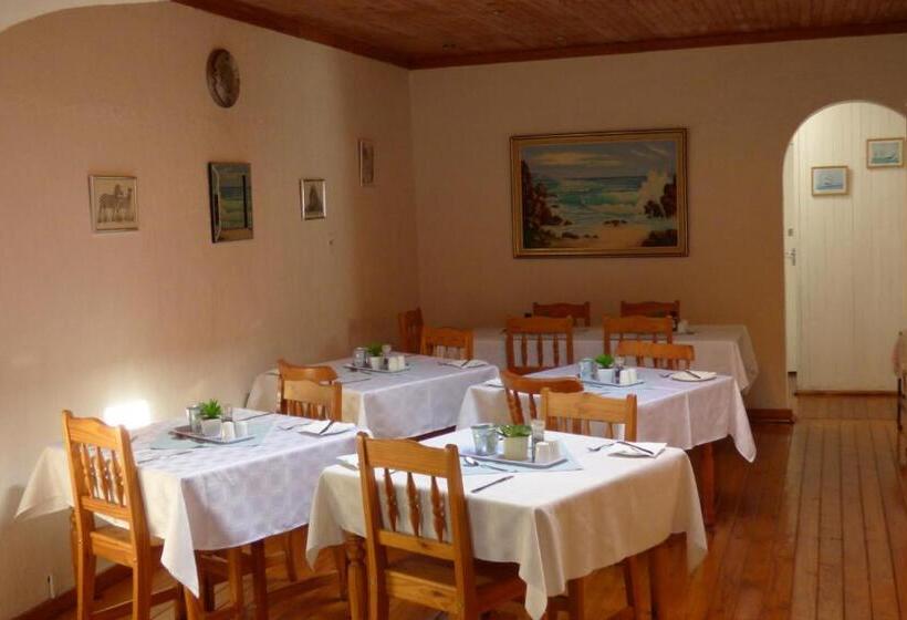 Bed and Breakfast Pennylane Guest House