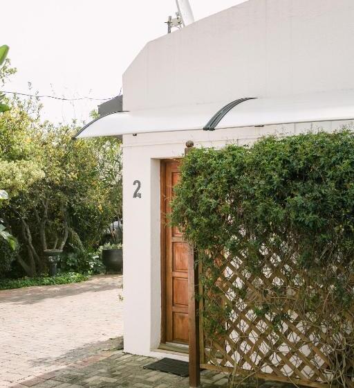 Bed and Breakfast Pennylane Guest House