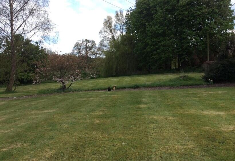 Bed and Breakfast Sidney House Farm