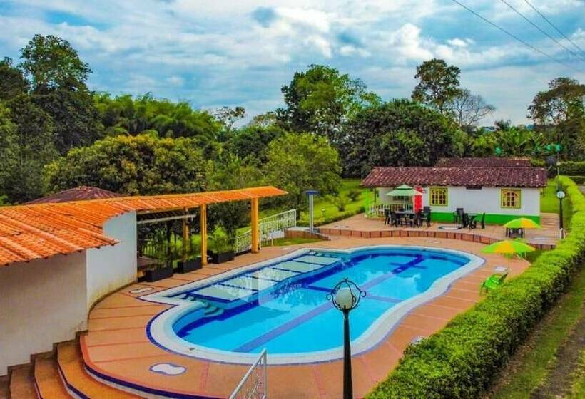 Отель Campestre Pueblo Bello