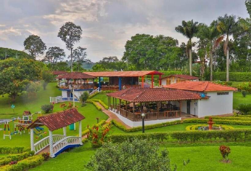 Отель Campestre Pueblo Bello