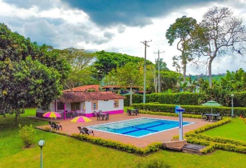 Отель Campestre Pueblo Bello