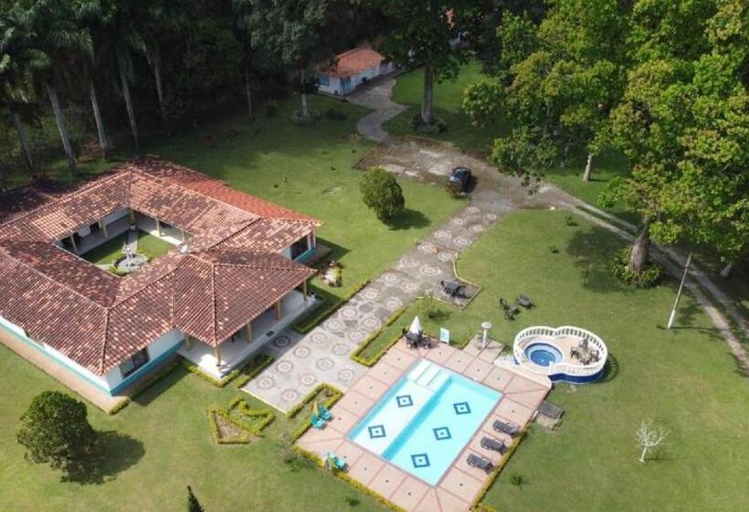 Отель Campestre Pueblo Bello