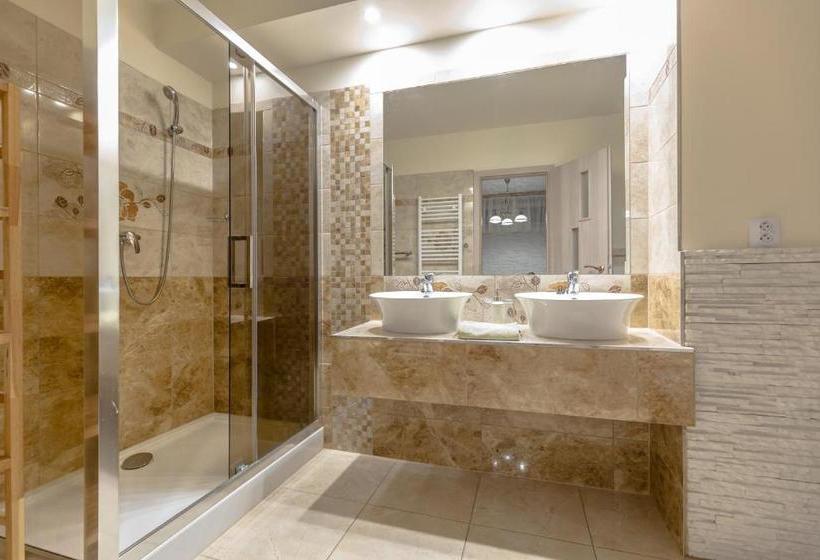 בית מלון כפרי Nezábudka