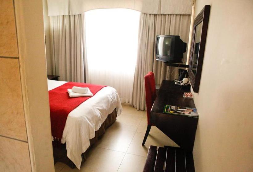 בית מלון כפרי Pongola Country Lodge