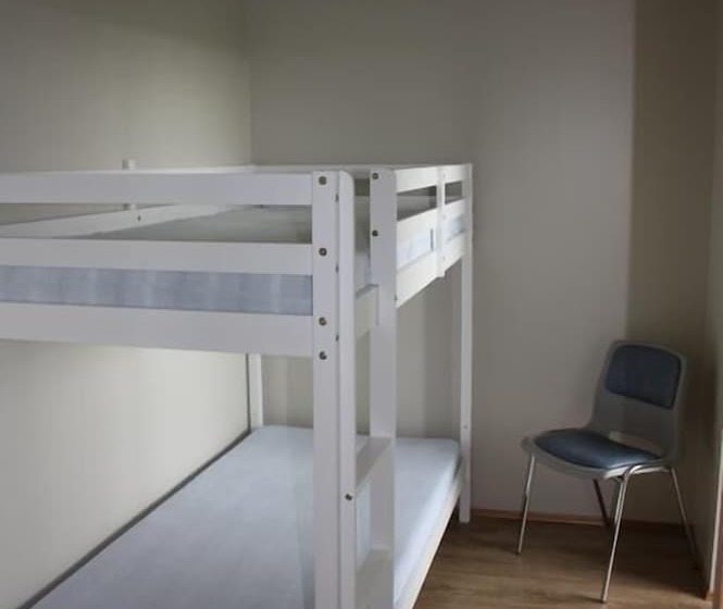 هتل Skútustadir Guesthouse