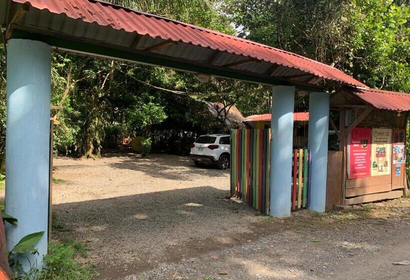 ペンション Brigitte S Ranch