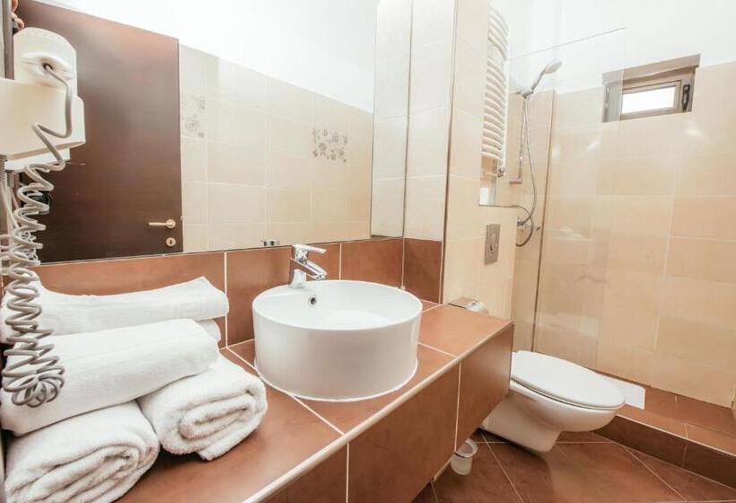 Пансион C Guest House